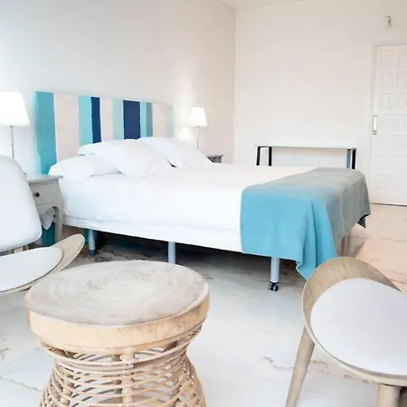 Flamencos By Veaco- Beachfront & Pool