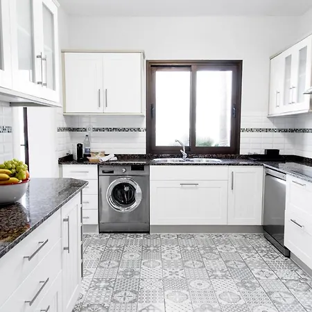 Flamencos By Veaco- Beachfront & Pool Corralejo